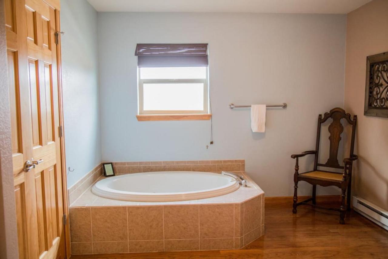 Twin Owls Lodge, Great For Families Master Bedroom, Loft, Full Kitchen, Dogs Ok エステス・パーク エクステリア 写真