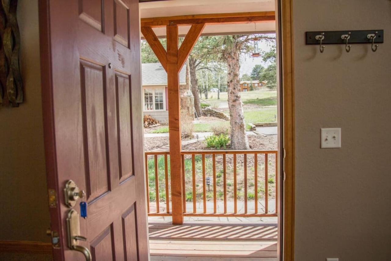 Twin Owls Lodge, Great For Families Master Bedroom, Loft, Full Kitchen, Dogs Ok エステス・パーク エクステリア 写真