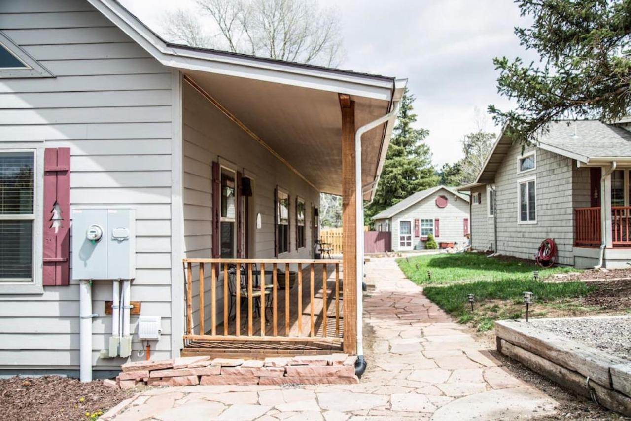 Twin Owls Lodge, Great For Families Master Bedroom, Loft, Full Kitchen, Dogs Ok エステス・パーク エクステリア 写真