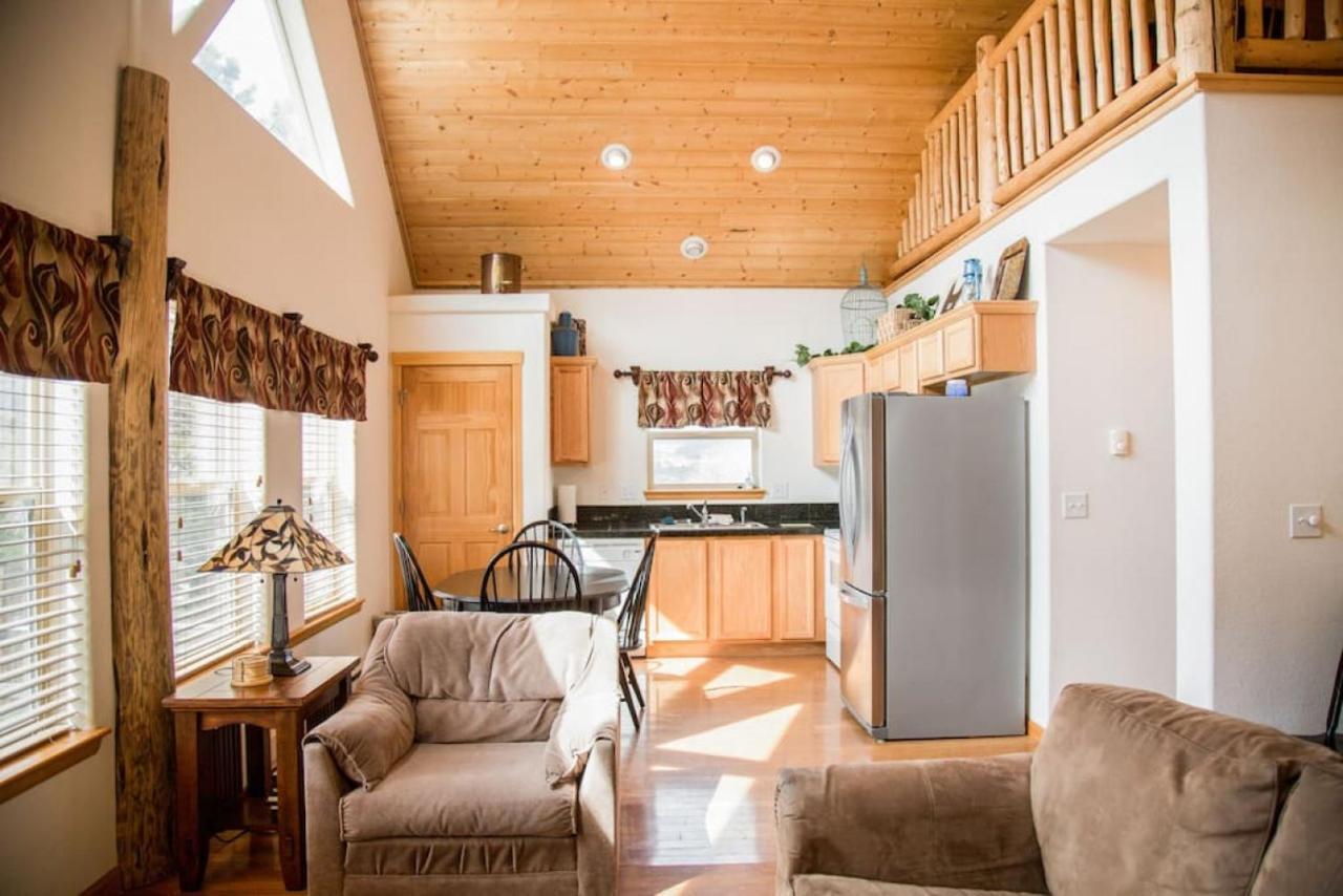 Twin Owls Lodge, Great For Families Master Bedroom, Loft, Full Kitchen, Dogs Ok エステス・パーク エクステリア 写真