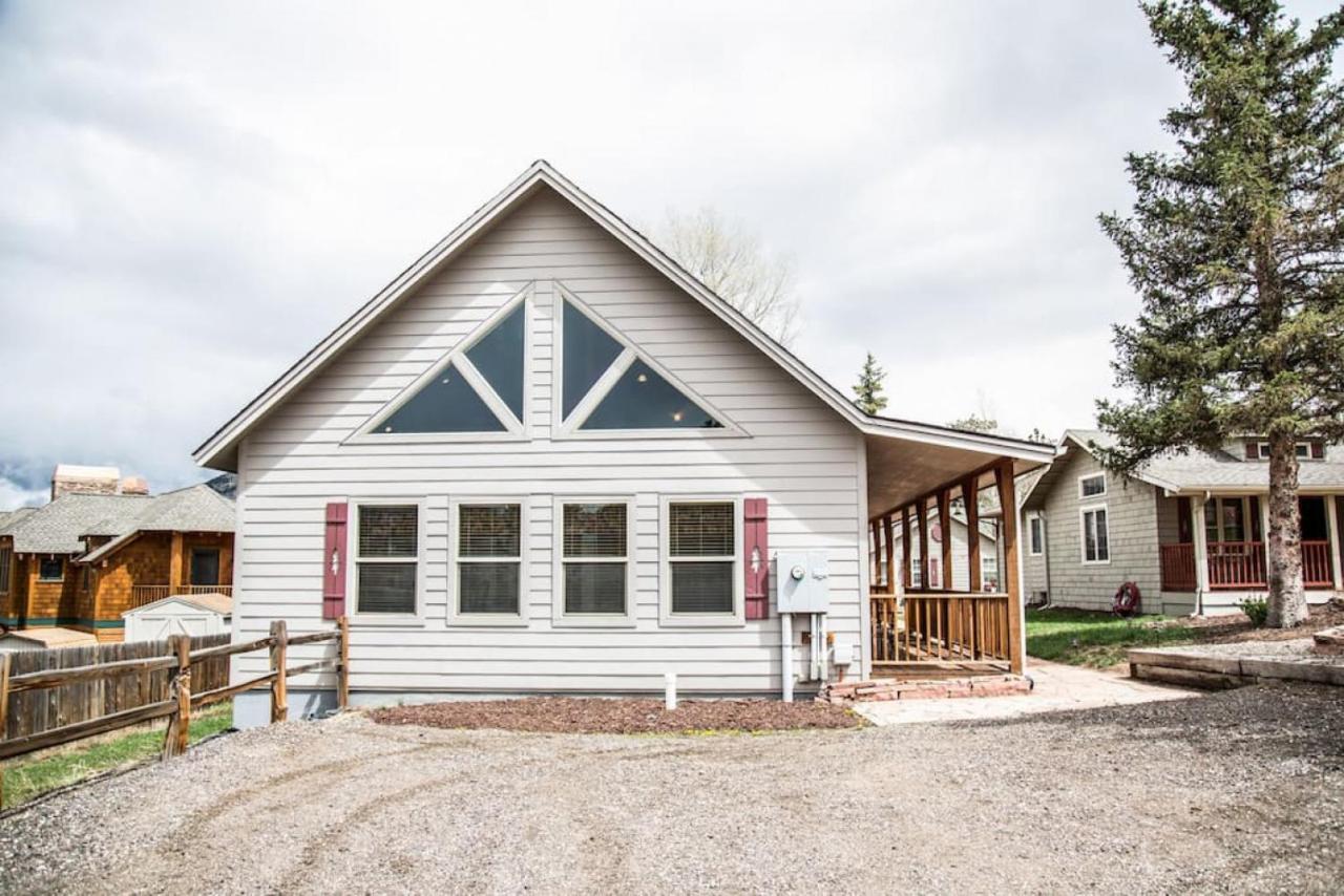Twin Owls Lodge, Great For Families Master Bedroom, Loft, Full Kitchen, Dogs Ok エステス・パーク エクステリア 写真